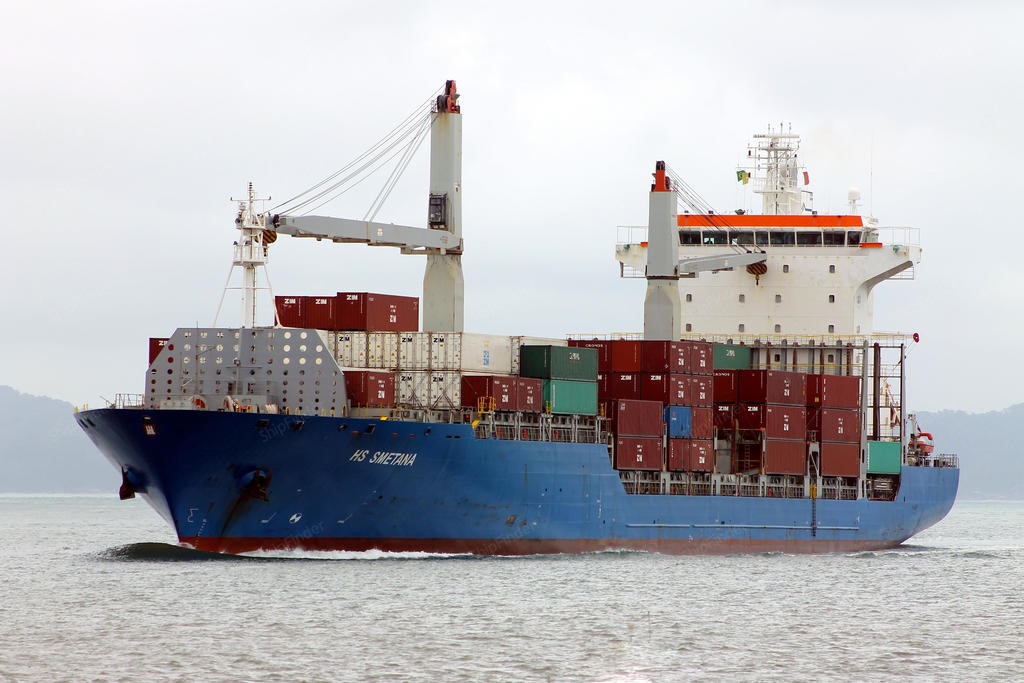 CMA CGM SUEZ, Container ship - Current position, specs & port calls ...