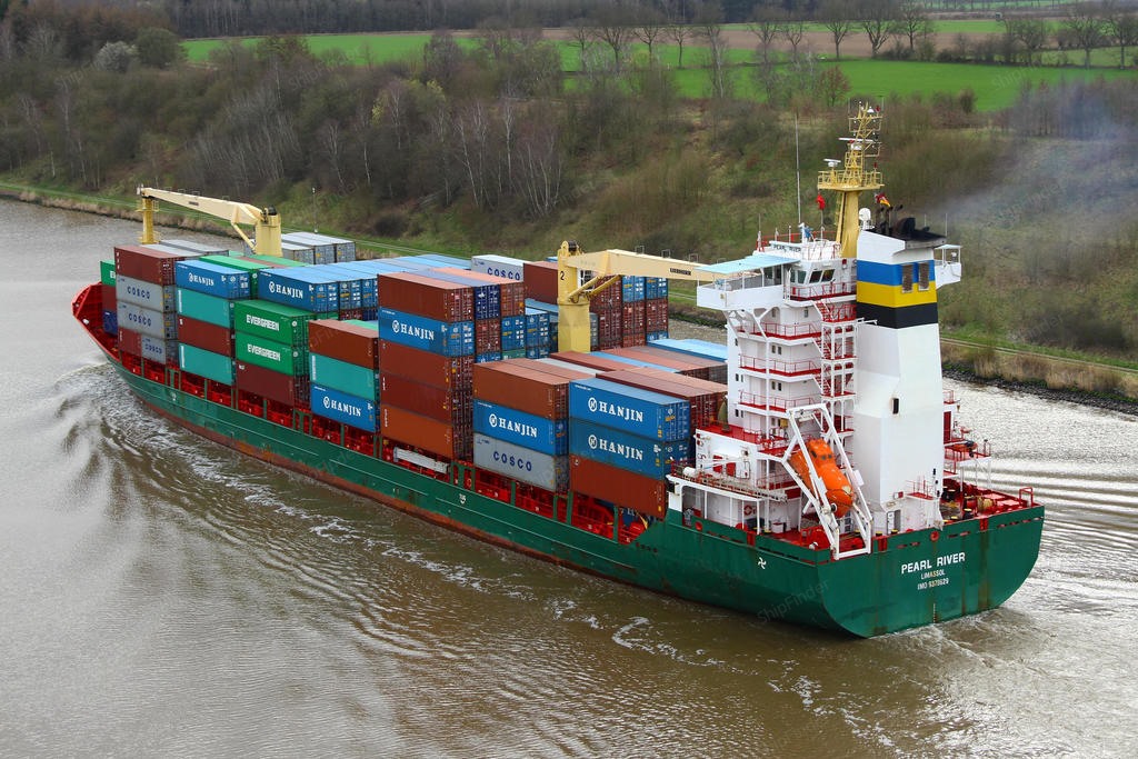 ATLANTIC MERCHANT, Container ship - Current position, specs & port ...